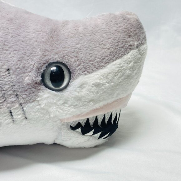 Sea World Seaworld 2015 Blacktip Reef Shark Stuffe - Picture 9 of 10